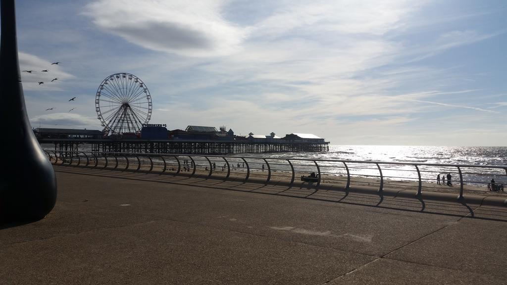 Somerville Hotel Blackpool Exterior foto